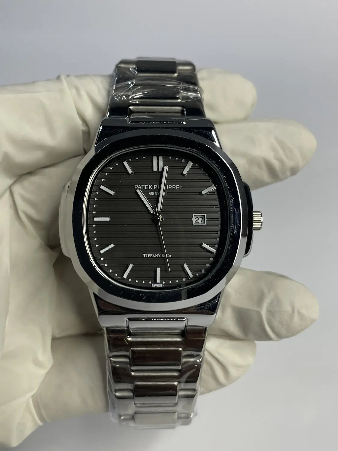 Nautical Design – Black Dial, Silver Chain