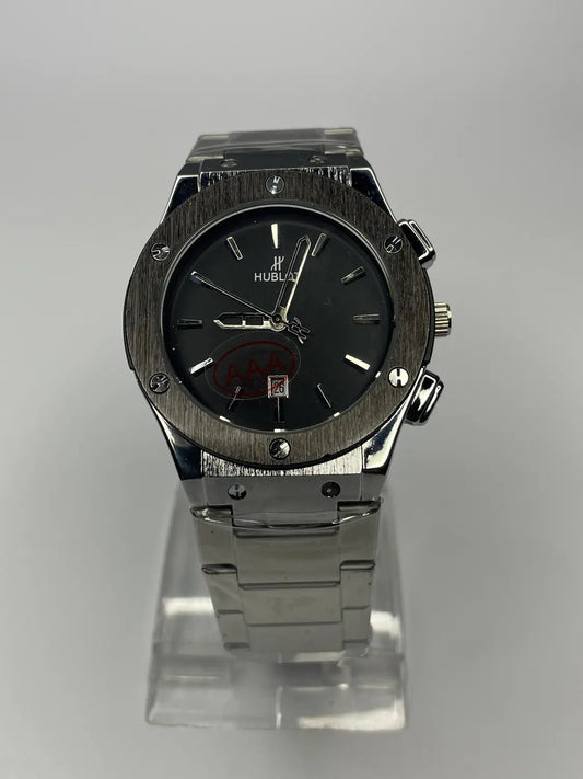 Classic Round Dial – Black Face, Silver Chain
